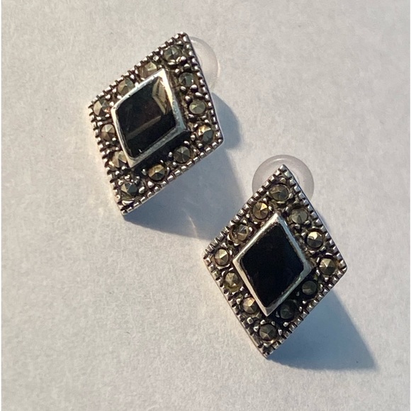 Vintage 925 Sterling Silver Marcasite Black Onyx Post Earrings - Picture 8 of 9